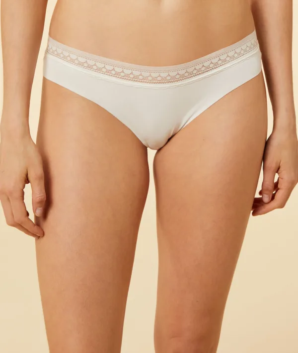 INVISIBLE Microfiber Boyshorts With Lace Details - Image 2