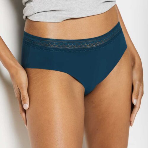 INVISIBLE Cotton shorts